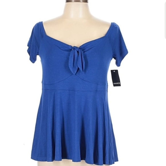 torrid Tops - NWT Torrid Size 0 Tie-Front Off-Shoulder Top